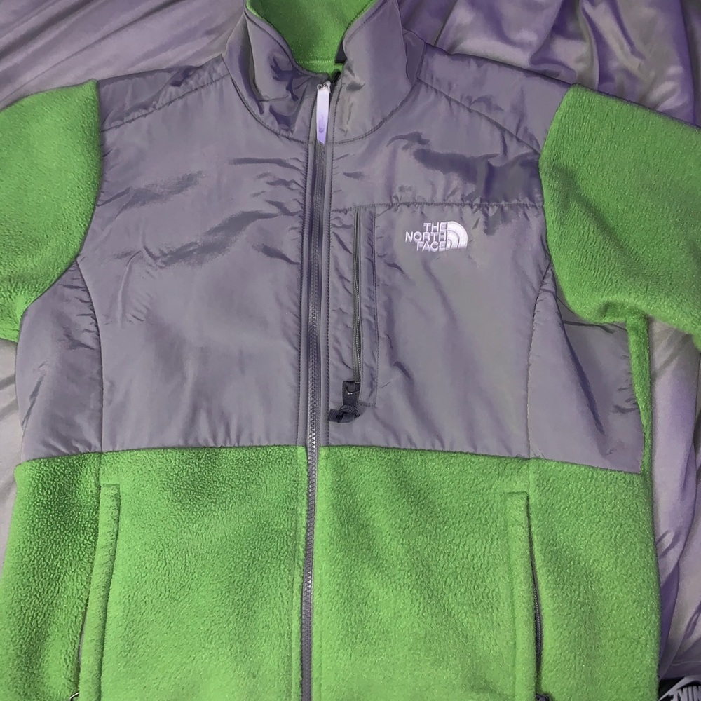 Women’s North Face Fleece Zip Up